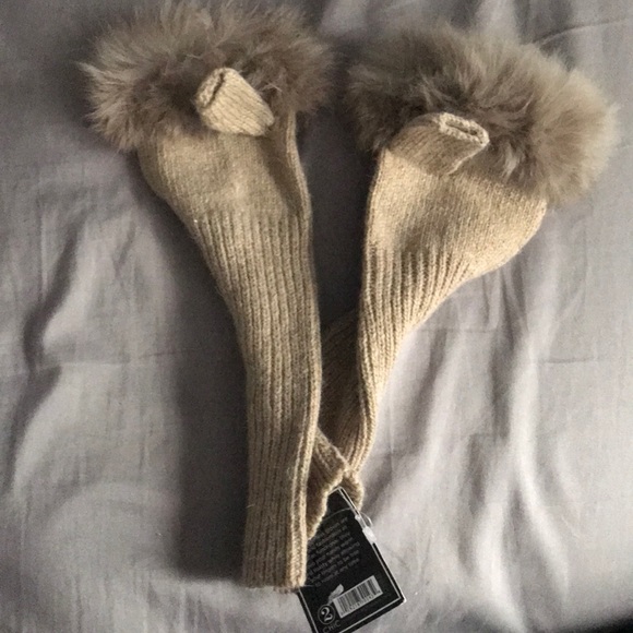 2 Chic Warm Fuzzies Fingerless Gloves Tan - Picture 2 of 5